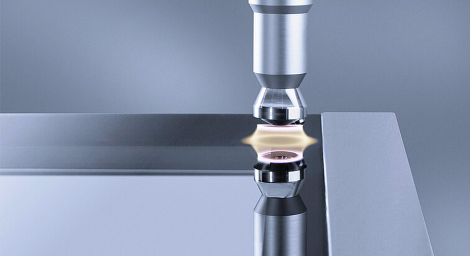 低温WWW.麻豆.COM体处理对材料表面的影响及作用原理示意图