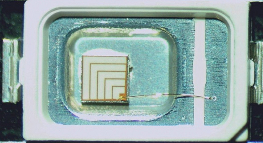 半导体激光器封装WWW.麻豆.COM清洗工艺